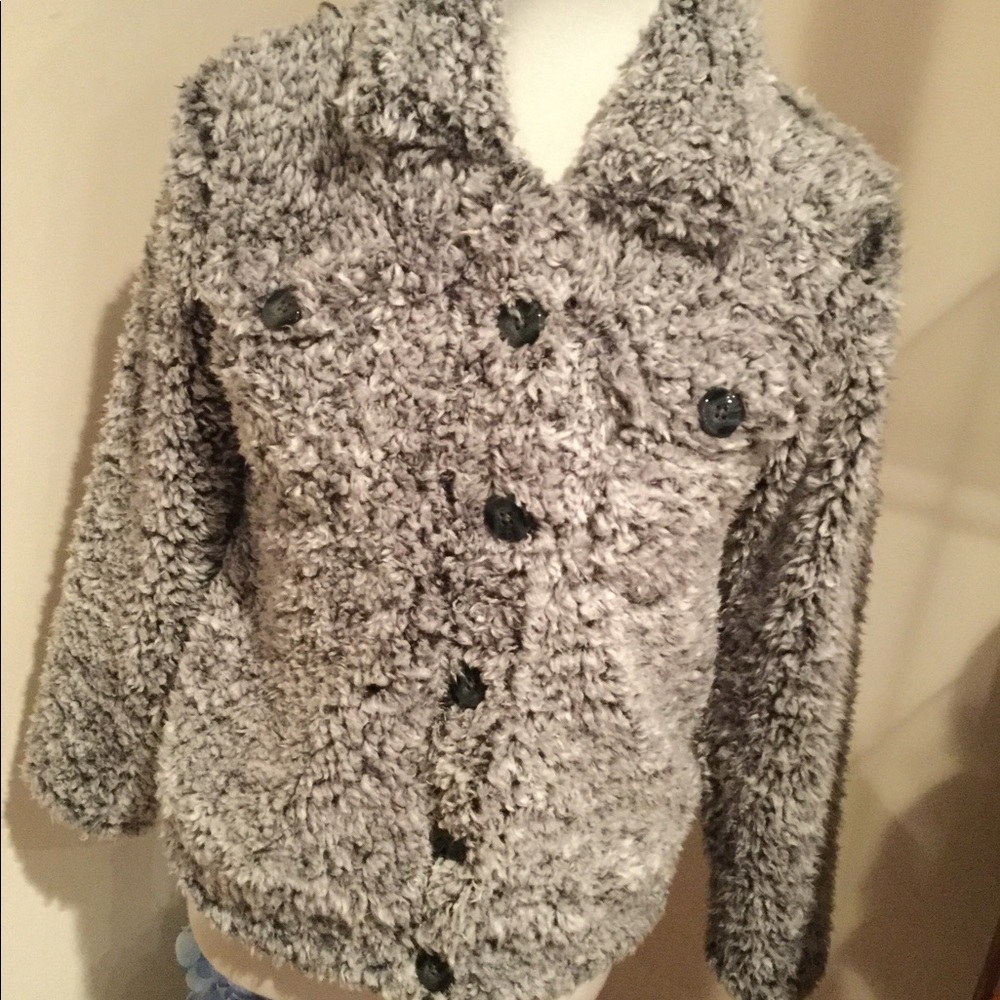 Knapp Studio Fluffy Jacket NWOT Size S